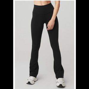 ALO AIRLIFT 7/8 BOOTCUT LEGGINGS SIZE S